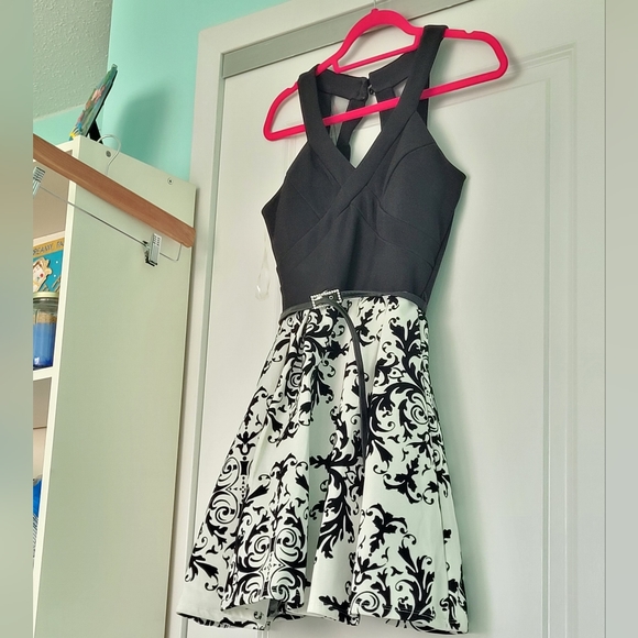 Black & White Party Dress - Picture 4 of 13